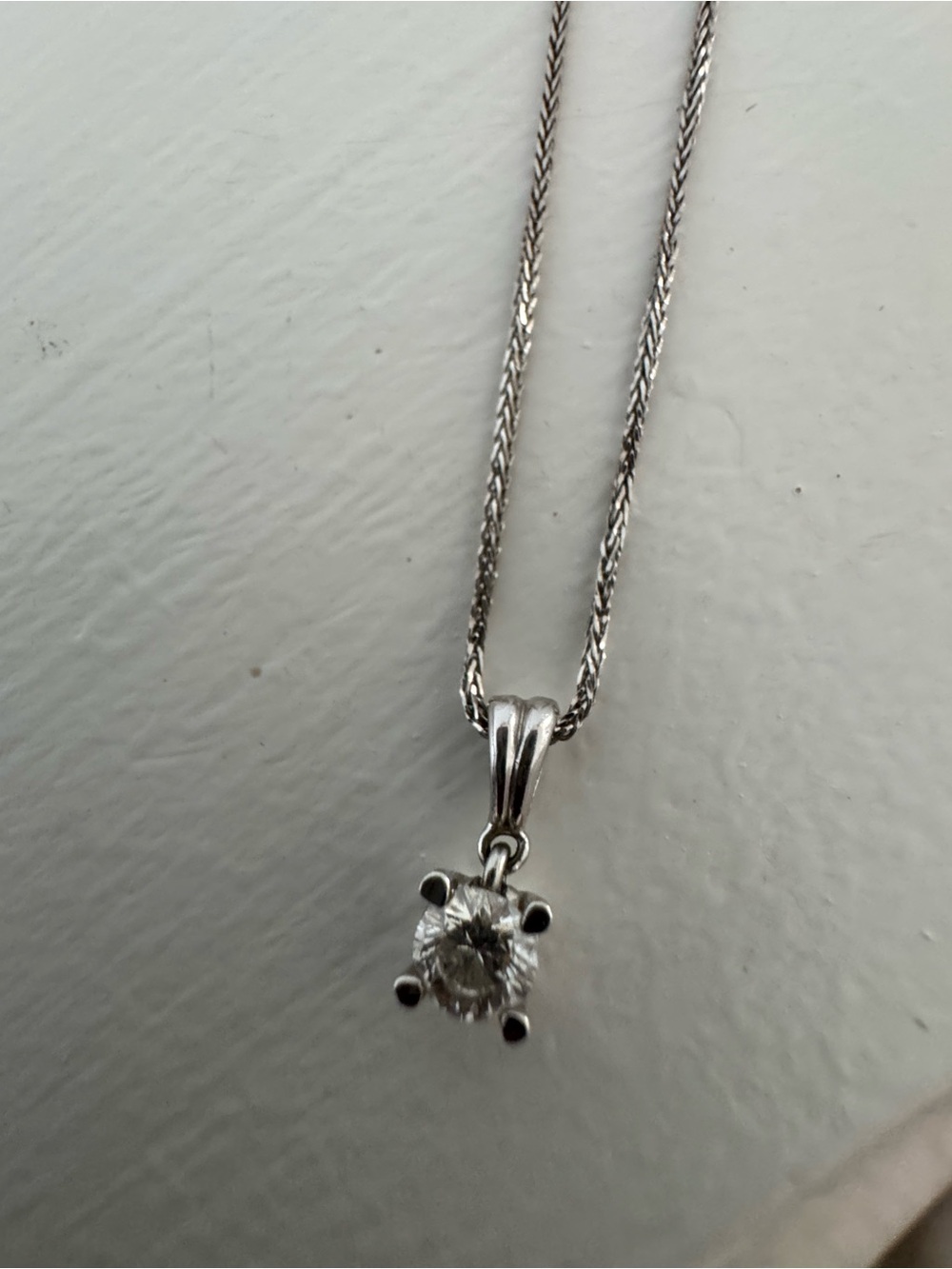 Diamond Pendant Necklace with White Gold Holder/Chain